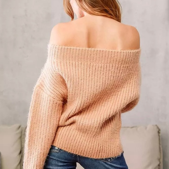 Willow & Root Off The Shoulder Sweater - Picture 5 of 13